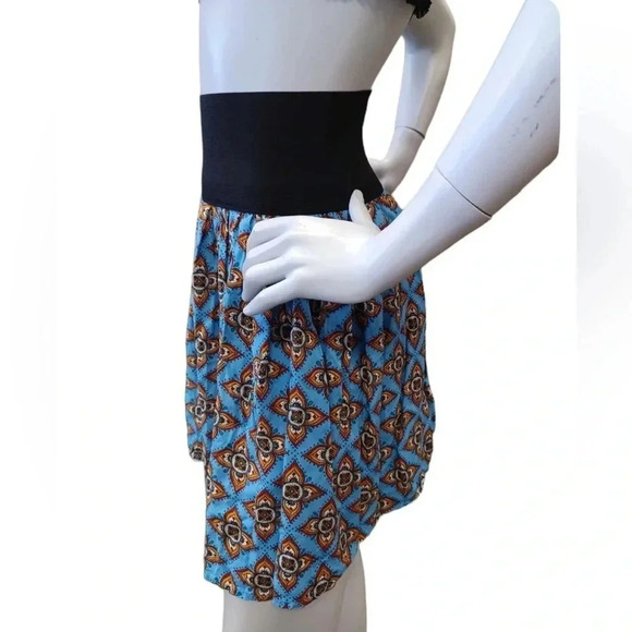 Queen The Label Flowy Mini Skirt  Size 16 - Picture 4 of 10